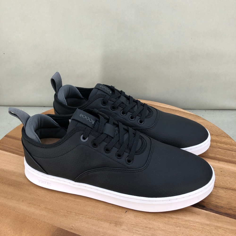 True Linkswear Future Staples FS-01 Womens Size 10 Golf Shoes Black Eco-Leather
